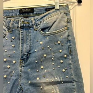 JUDY BLUE PEARL DETAIL SKINNY JEANS